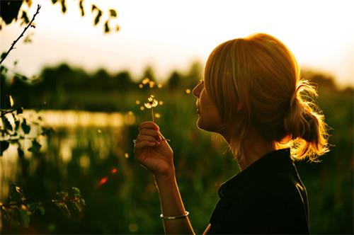 五四青年节致敬青春励志文案(五四青年节励志语录)