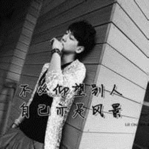 形容婚纱的优美句子(一个人穿婚纱伤感说说)